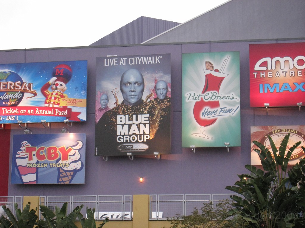 Disney 2010 D1 0630.jpg - January 9-11, 2010 Disney World Florida. Went to run the marathon. Saturday, fly down, check in, go to Expo to pick up packet, then to see Blue Man Group in the evening.